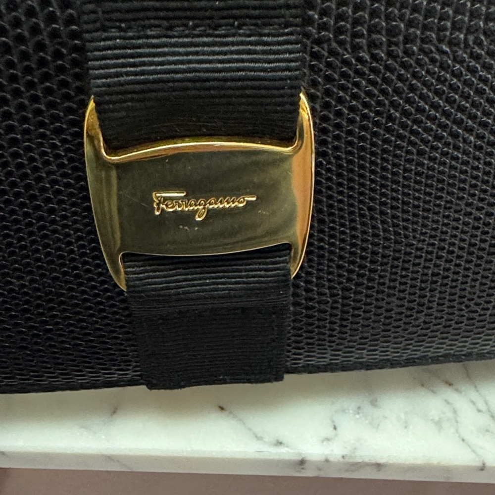 Ferragamo Vera Lizard Leather Long Bifold Wallet - Picture 2 of 11